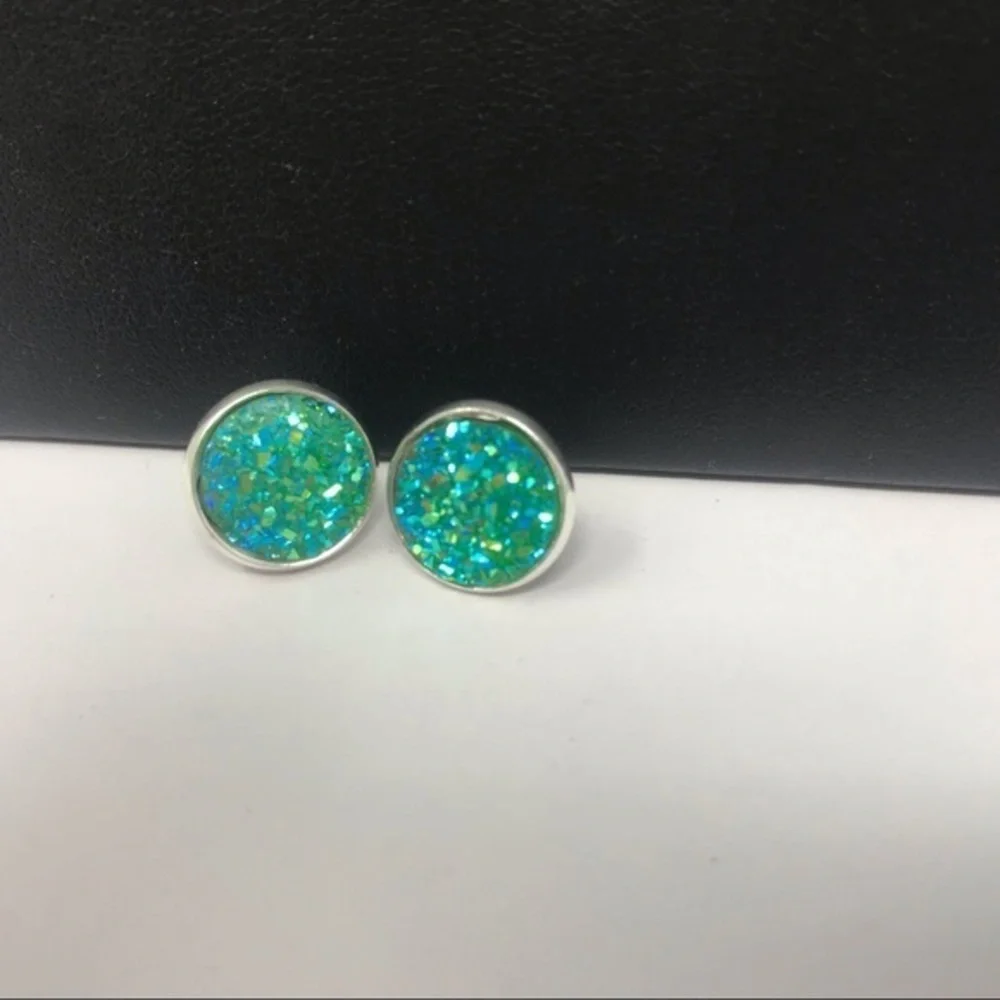 Tropikel Designs green resin